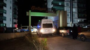 Yozgat’ta Bahçeşehir Mahallesi’ndeki 6 katlı apartmanda meydana gelen asansör kazasında,