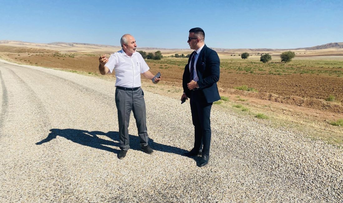 Çiçekdağı Kaymakamı Burak Dilaver Yampal, köy yollarındaki asfalt çalışmalarını inceledi Çiçekdağı Kaymakamı Burak Dilaver Yampal, Doğankaş, Çanakpınar ve Bahçepınar köy