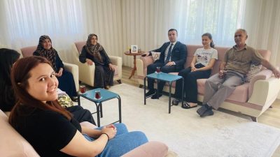 Çiçekdağı Kaymakamı Burak Dilaver Yampal, İlçe Halkıyla Yakından İlgileniyor: Hane