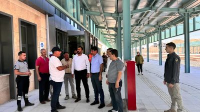Yerköy Kaymakamı Muharrem Coşkun ve Heyeti, Hızlı Tren İstasyonunda incelemelerde
