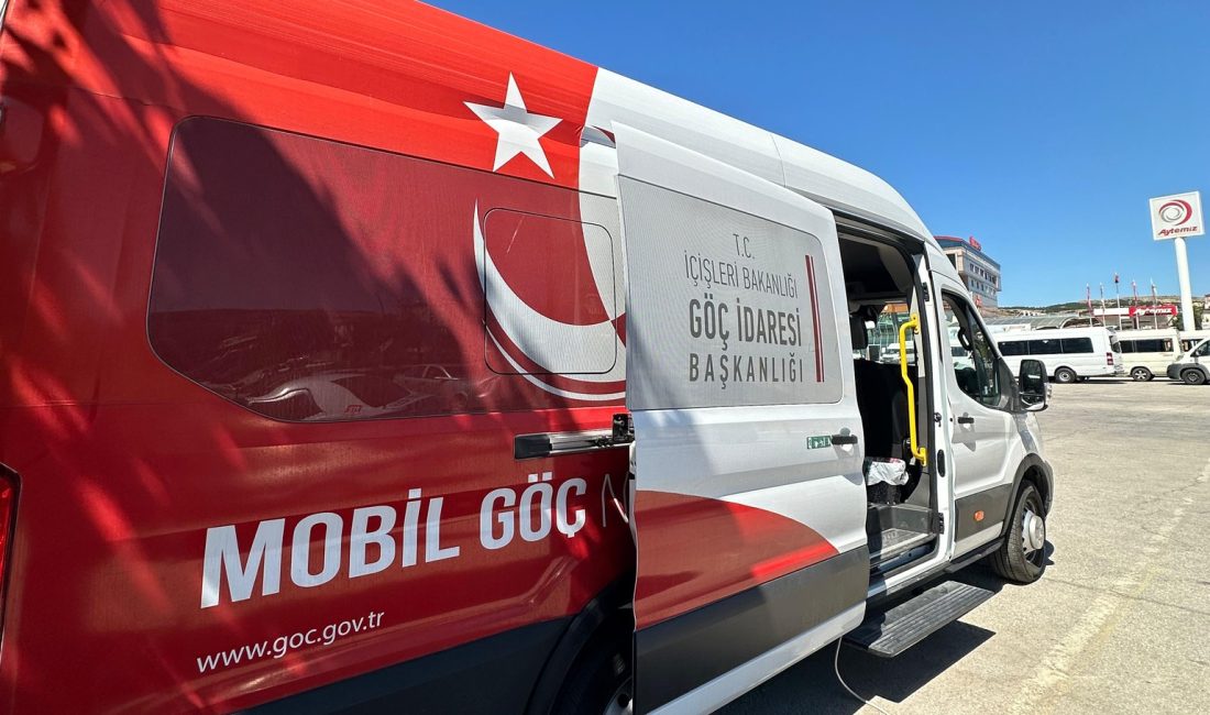 Yozgat’ta İçişleri Bakanlığı'nın talimatıyla faaliyete geçen mobil göç noktası, düzensiz
