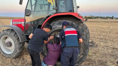 Kızılkoca Köyü'nde Traktör Sorunu: Devriye Ekibi Vatandaşı Yardımsız Bırakmadı...