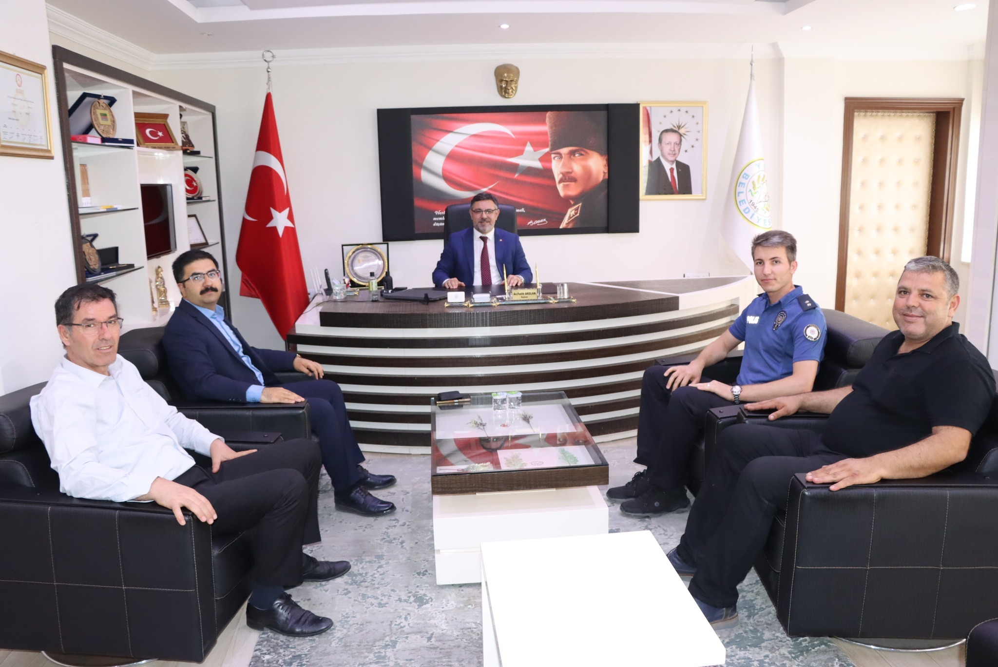 Savcı Barış Çetin ve Komiser Yardımcısı Kılıçoğlu'ndan Başkan Arslan’a Hayırlı