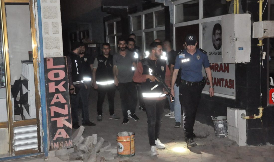 Yerköy İlçe Emniyet Müdürlüğü’nden Bozok-7 Huzur Uygulaması: 22 Kafe, 15