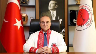 Yozgat Bozok Üniversitesi Rektörü Prof. Dr. Evren Yaşar, yeni öğrencilerini
