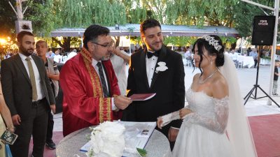 Yerköy Belediye Başkanı Fatih Arslan, Gizem ve Mustafa'nın Nikah Törenine