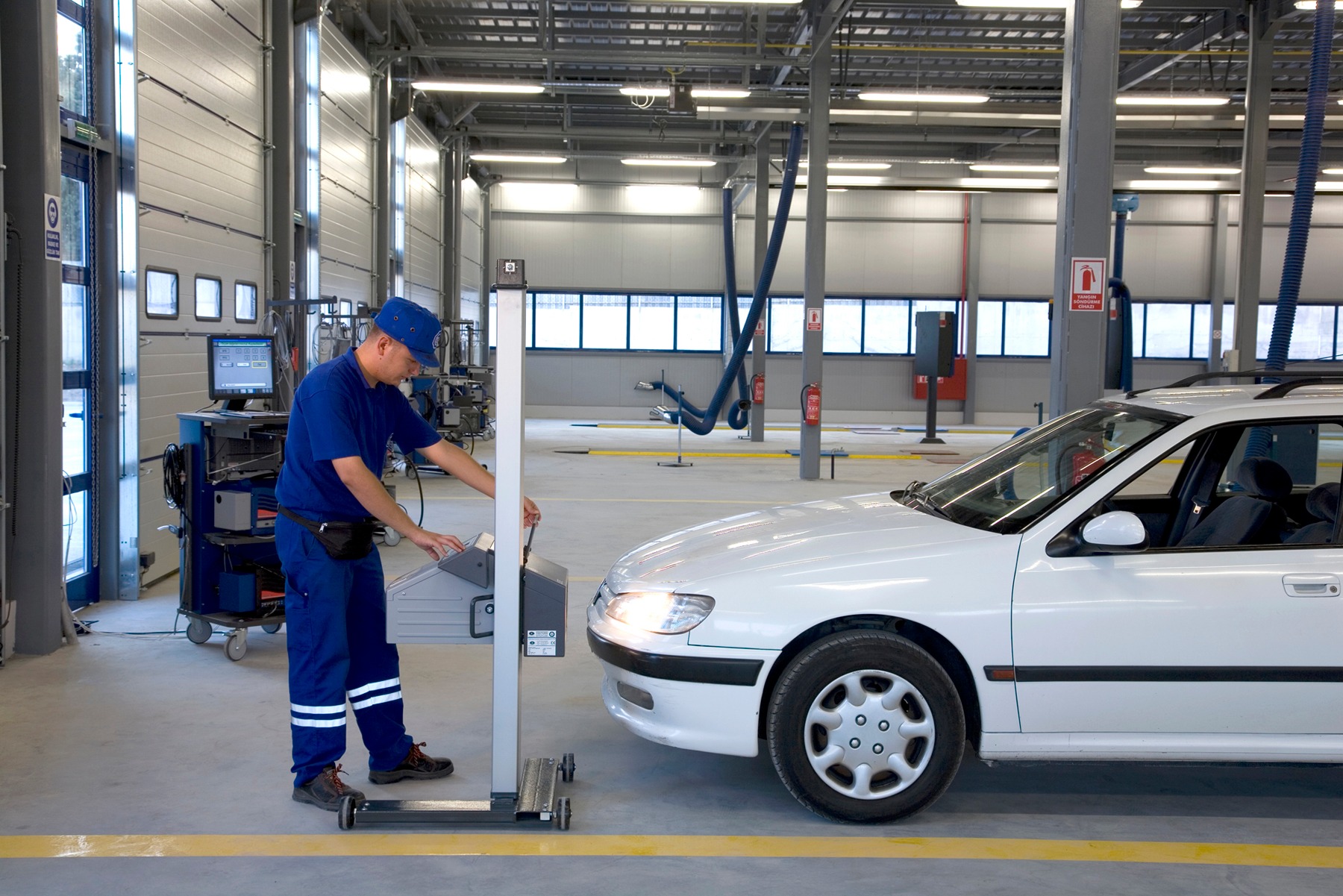 TÜVTÜRK’ün 20 yıllık araç muayene hizmetleri, 2027’de sona erecek. Özelleştirme