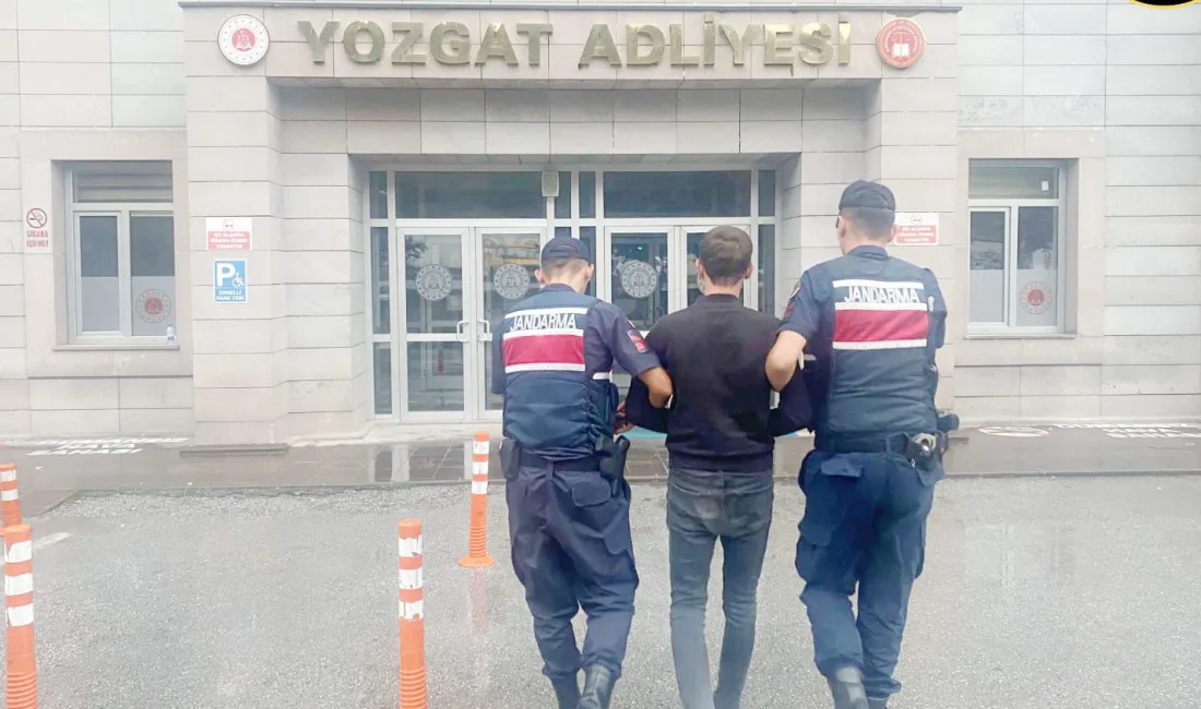 Yozgat İl Jandarma Komutanlığı'ndan Başarılı Operasyon: Aranan İki Şahıs Yakalandı.
