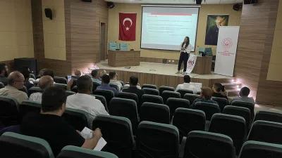 Teknoloji Bağımlılığı ve Bilinçli Medya Kullanımı: Yerköy'de Seminer ile Bilinçlenme