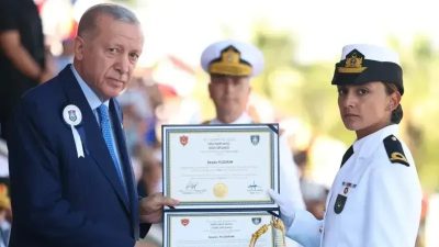 Yerköy’den Tarihi Başarı: Teğmen Şeyda Yıldırım, Deniz Harp Okulu’nda Kadın