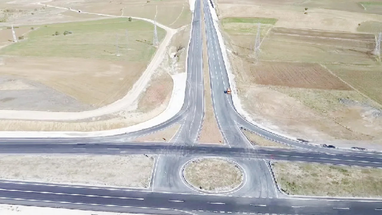 Yozgat Valisi Mehmet Ali Özkan, Yozgat Havalimanı’na ulaşım ağlarında sona