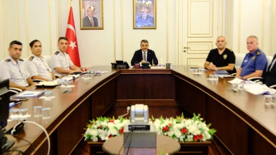 Yozgat Valisi Mehmet Ali Özkan’ın başkanlığında gerçekleştirilen toplantıda okul güvenliği