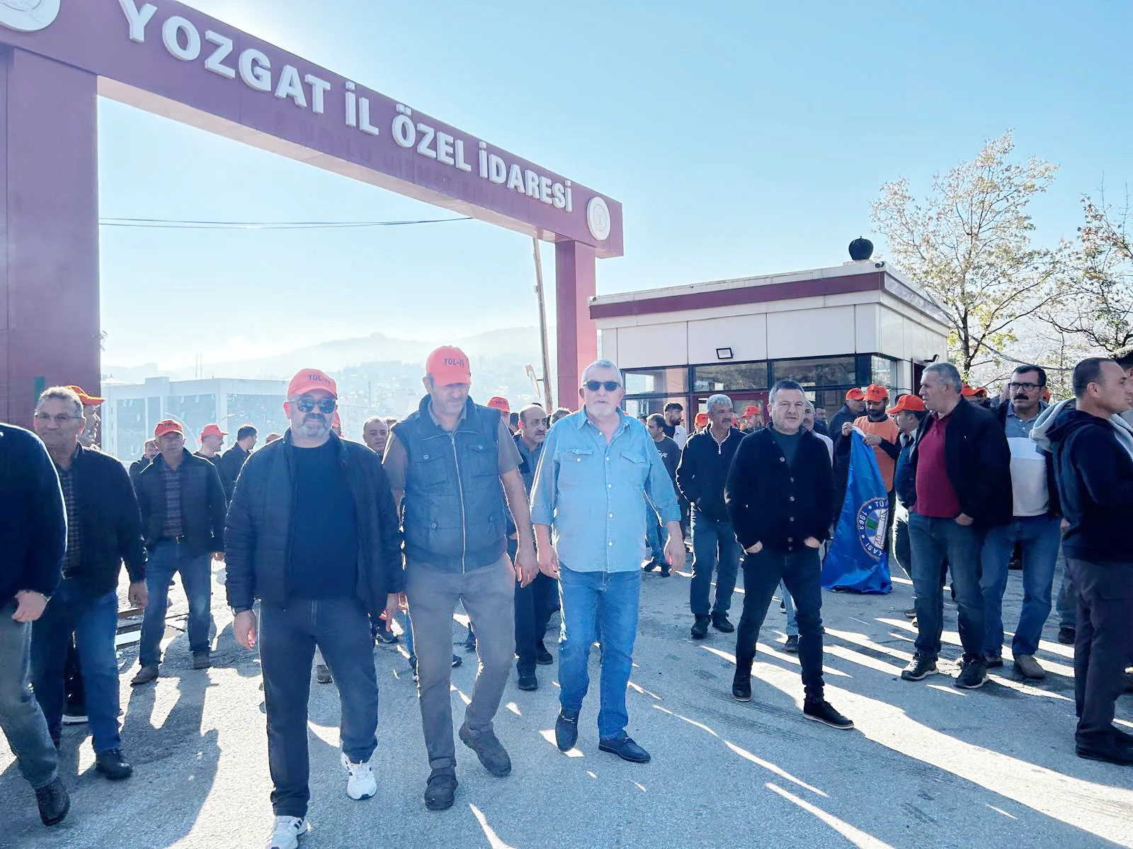 Türk-İş’e Bağlı Sendikalar Yozgat’ta Basın Açıklaması Yaptı: "Bıçağı Kemiğe Dayadık,