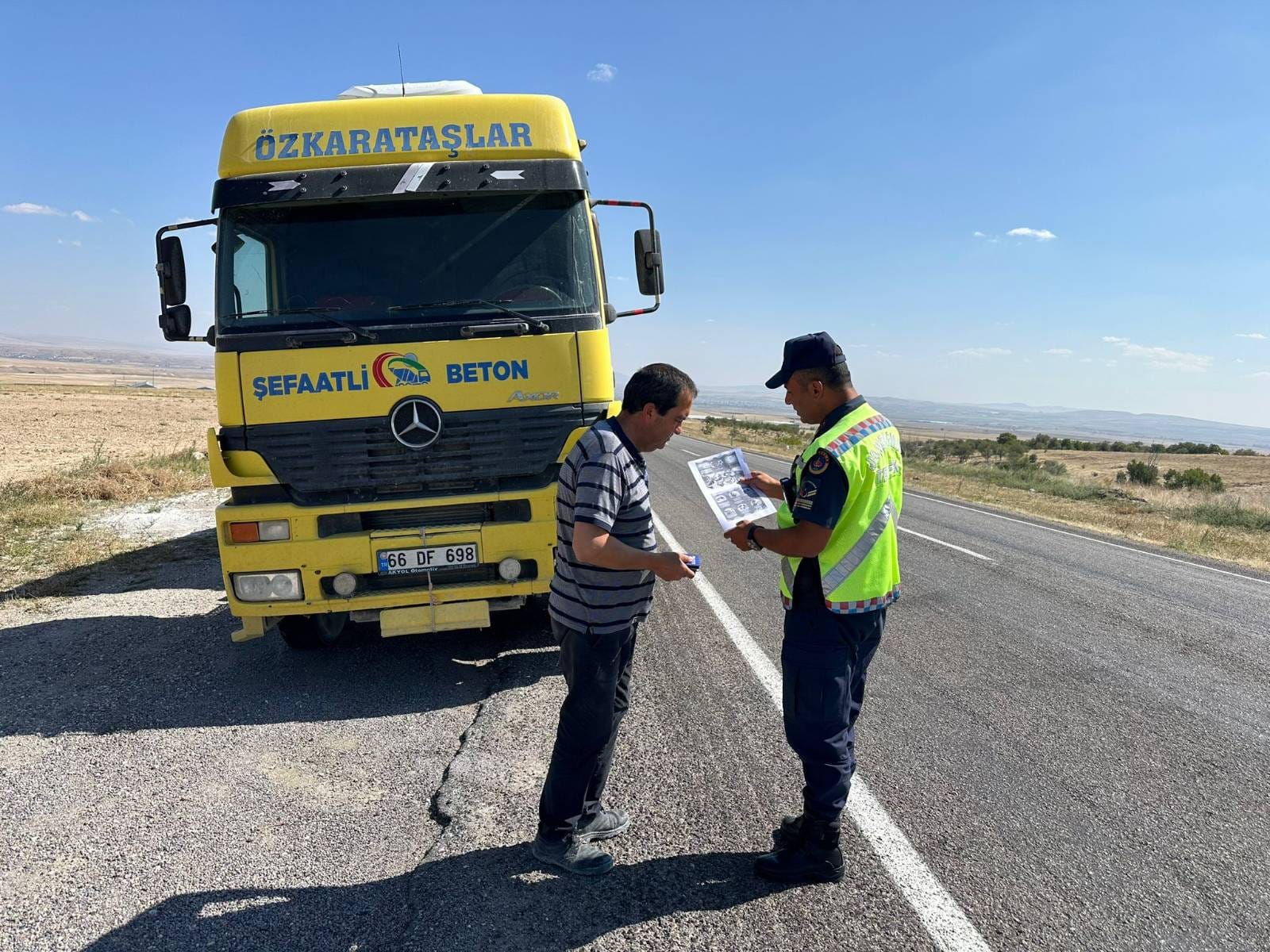 Yozgat İl Jandarma Komutanlığı'ndan Trafik Güvenliği İçin Kapsamlı Denetim: Yük