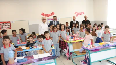 Yerköy Belediye Başkanı Av. Fatih Arslan’dan Öğrencilere Özel Kalemlik Hediye