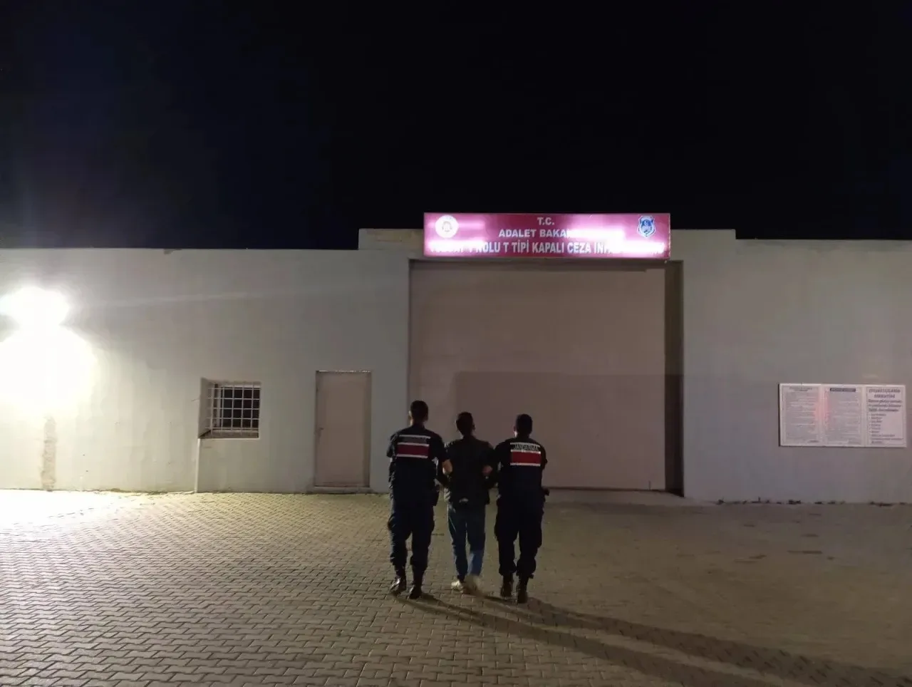 Yozgat İl Jandarma Komutanlığı'ndan Firarilere Yönelik Başarılı Operasyon: 4 Kişi