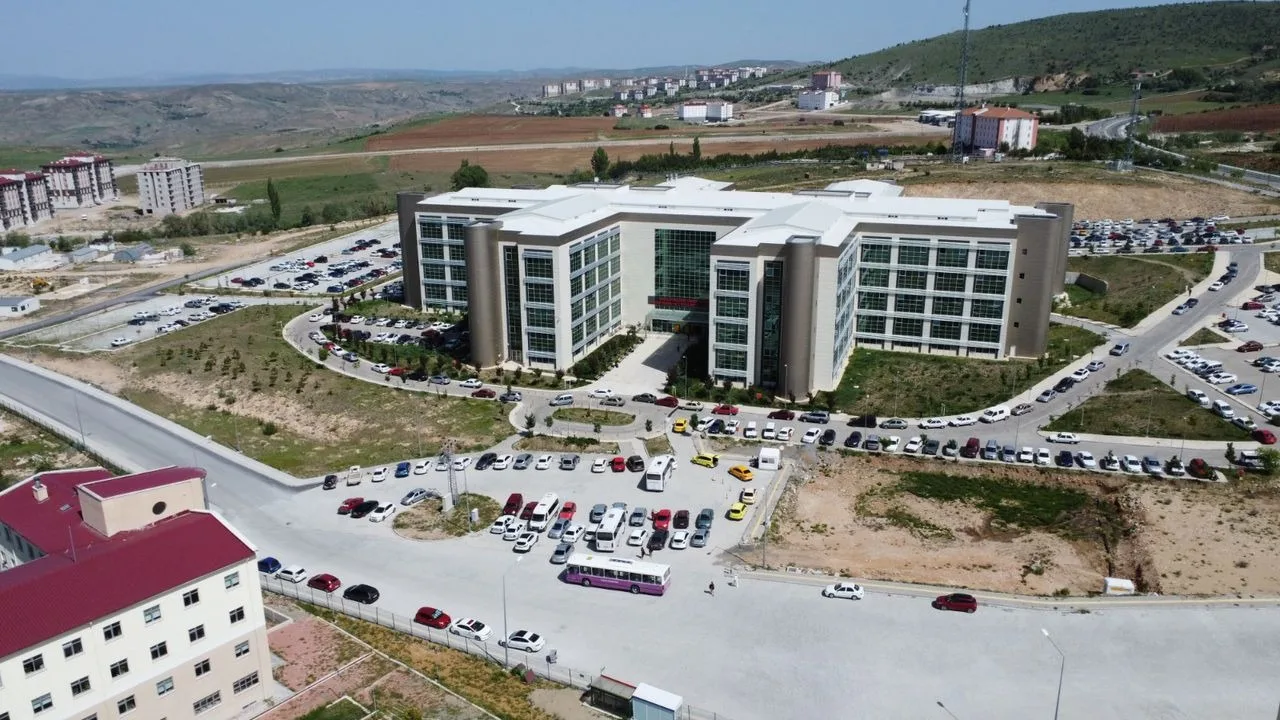 Yozgat Bozok Üniversitesi ve Yozgat Şehir Hastanesi Arasında Tarihi İşbirliği: