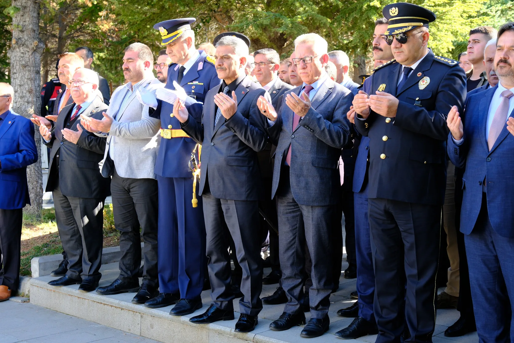 Cumhuriyet’in 101. yıl dönümü etkinlikleri kapsamında Yozgat’ta düzenlenen programda, şehitler