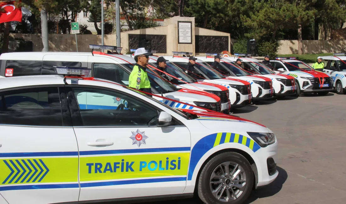 Cumhuriyet Meydanı’nda Törenle Teslim Edilen 48 Araç, Yozgat’ta Güvenlik ve
