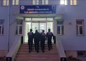 Yozgat’ta FETÖ/PDY üyeliğinden aranan bir şahıs, jandarma ekiplerinin düzenlediği operasyonla