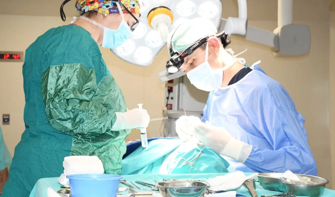 Yozgat Şehir Hastanesi’nde gerçekleştirilen başarılı bir septorinoplasti ameliyatı ile Ahmet