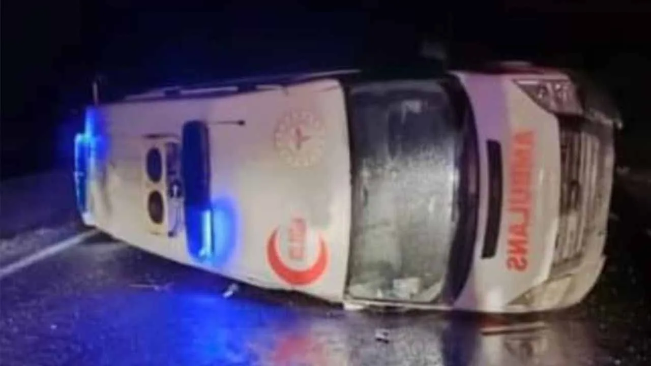 Yağışlı Hava Koşulları Yozgat'ta Ambulans Kazasına Neden Oldu: Sarıkaya’dan Şehir