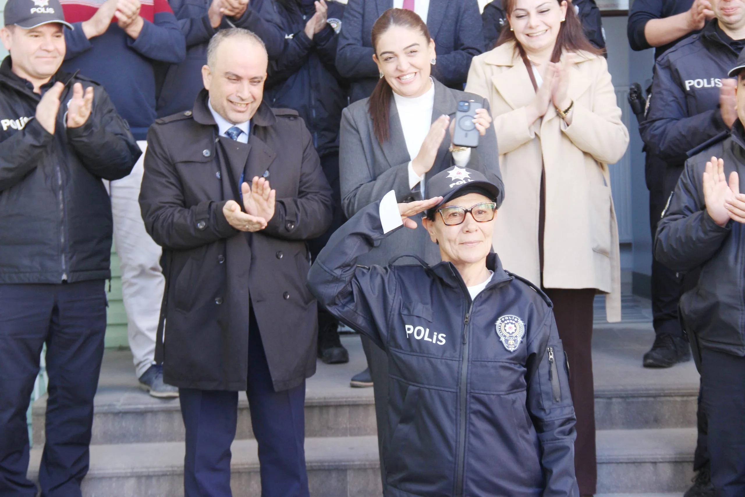 Sorgun Huzurevi sakini Fermuş Ataman, 65 yıllık polis olma hayalini