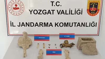 Yerköy ilçemizde gerçekleştirilen operasyonda, tarihi figürler ve objelerle birlikte 5
