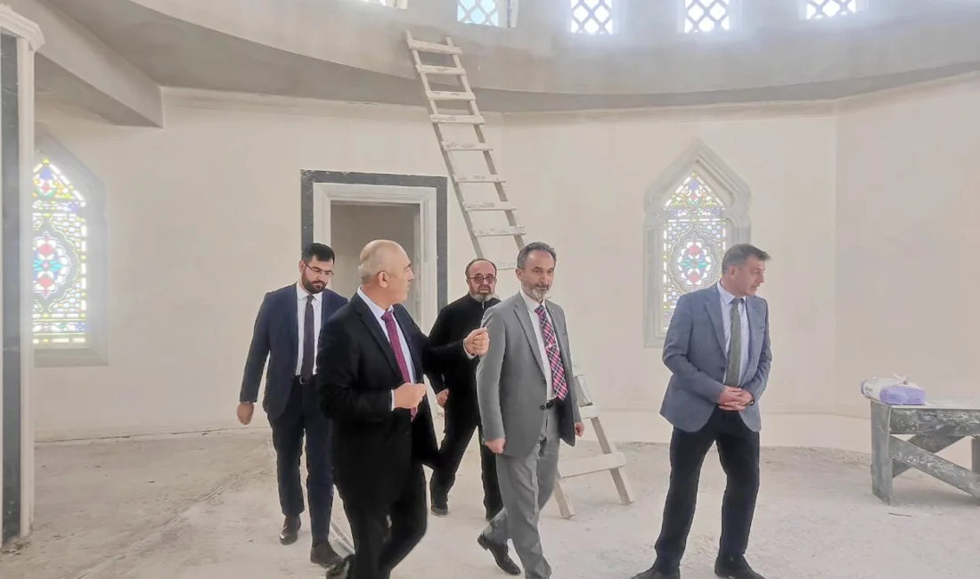 İl Müftüsü Ali Gülden, Sarıkaya ilçesinde gerçekleştirdiği ziyaretlerde belediye, hafızlık