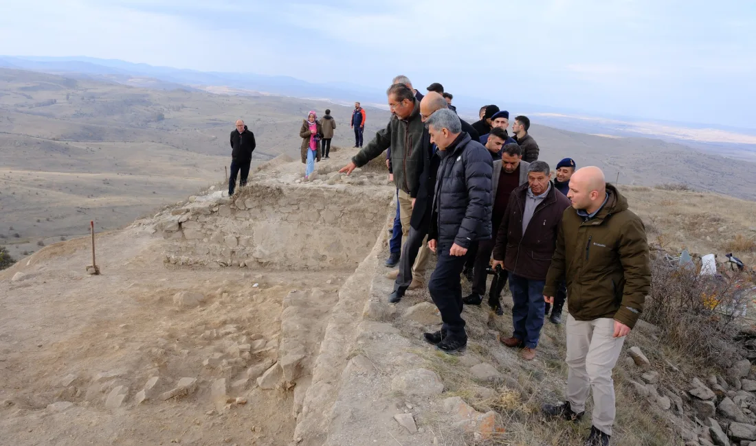 Kerkenes Harabeleri’nde Tarihi Bulgular Ortaya Çıktı Yozgat'ın Sorgun ilçesindeki Kerkenes Harabeleri'nde yapılan kazılarda, Keykavus Kalesi’nin surları