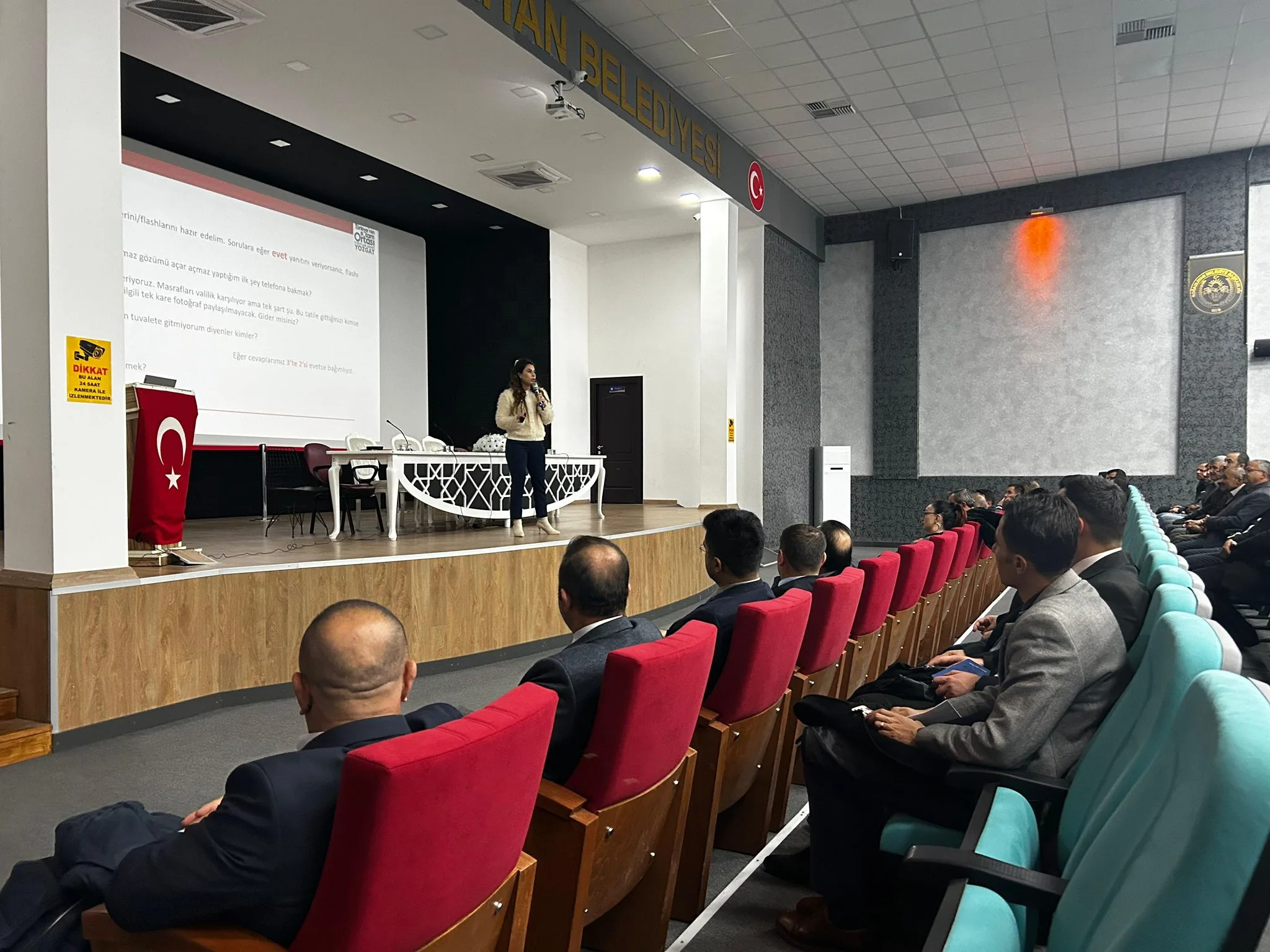 Yozgat Aile ve Sosyal Hizmetler İl Müdürlüğü’nün düzenlediği seminerde, teknoloji