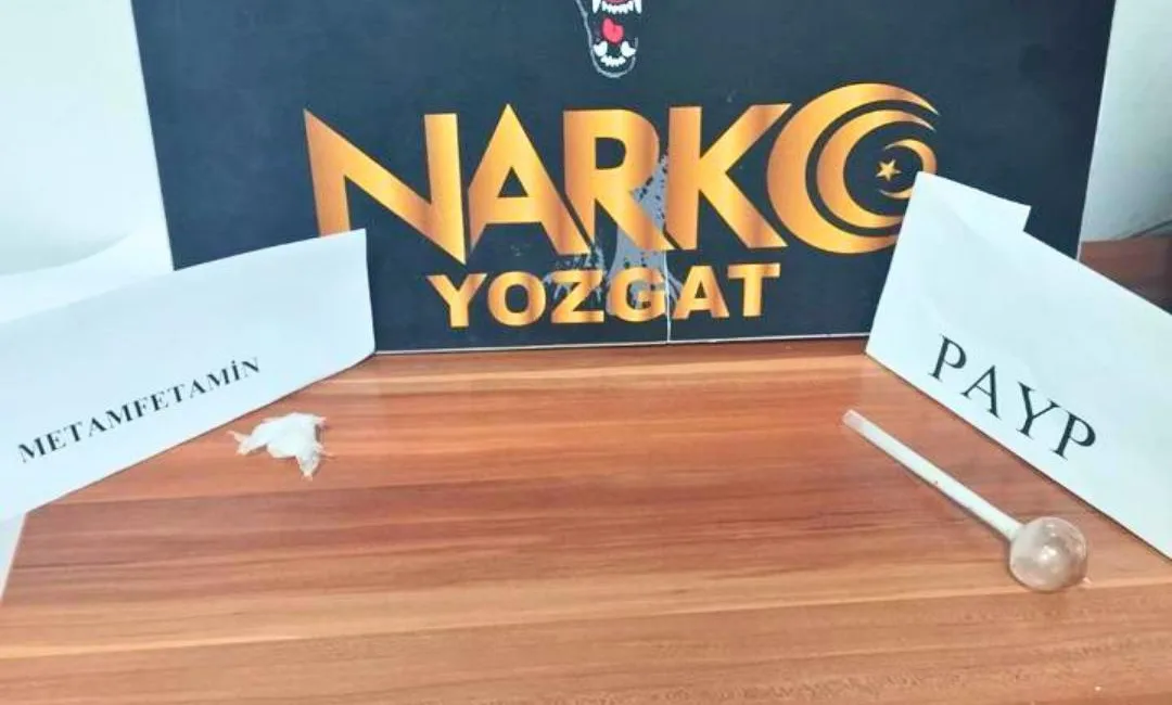 Narkotik Suçlarla Mücadele Şube Müdürlüğü ve İstihbarat Şube Müdürlüğü ekipleri,