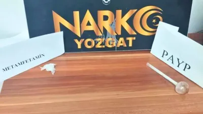 Narkotik Suçlarla Mücadele Şube Müdürlüğü ve İstihbarat Şube Müdürlüğü ekipleri,