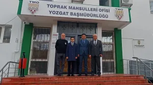 Yerköy Kaymakamı Muharrem Coşgun ve Kaymakam Refiki Abdurrahman Albayrak, Toprak