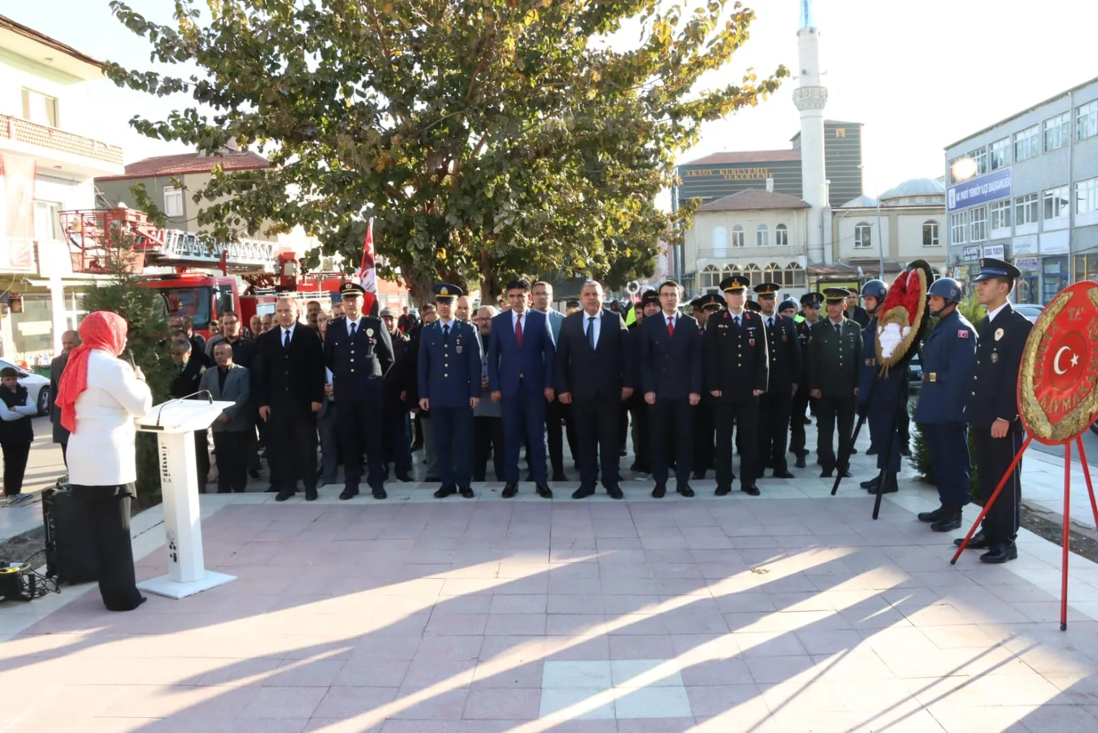 Yerköy’de 10 Kasım Atatürk’ü Anma Programı, Atatürk Anıtı’nda çelenk sunma