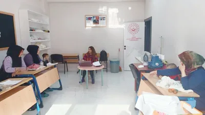 Yozgat ADEM’de düzenlenen "Evlilik Öncesi Eğitim" seminerinde, kursiyerlere sağlıklı aile