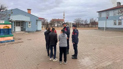 Boğazlıyan, Çekerek, Kadışehri, Şefaatli, Yenifakılı ve Yerköy ilçelerinde jandarma ekipleri,