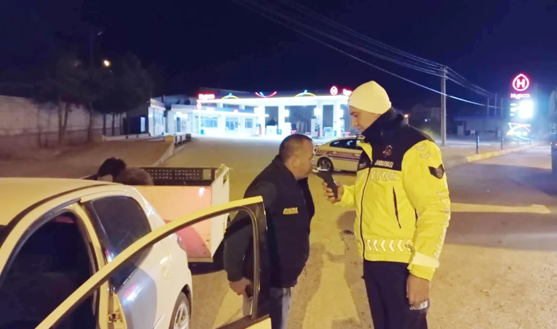 Yozgat İl Jandarma Komutanlığı ekipleri, Sorgun-Çekerek Karayolu üzerinde gerçekleştirdiği alkol