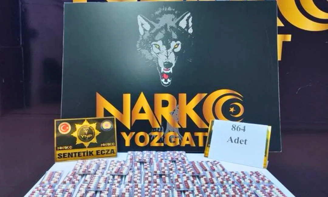 Narkotik ekiplerinin düzenlediği operasyonda, ilimize uyuşturucu hap getirmeye çalışan 5