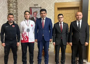 Genç Sporcu Buğlem Doğan, Balkan Şampiyonası'ndan Gümüş Madalya ile Dönerken,