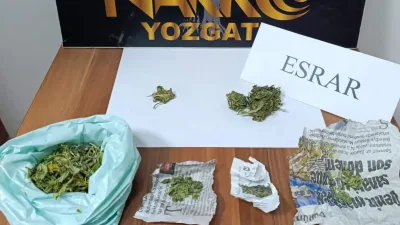 Yozgat Narkotik ekipleri, Sarıkaya’da gerçekleştirdikleri operasyonda 25 gramdan fazla esrar