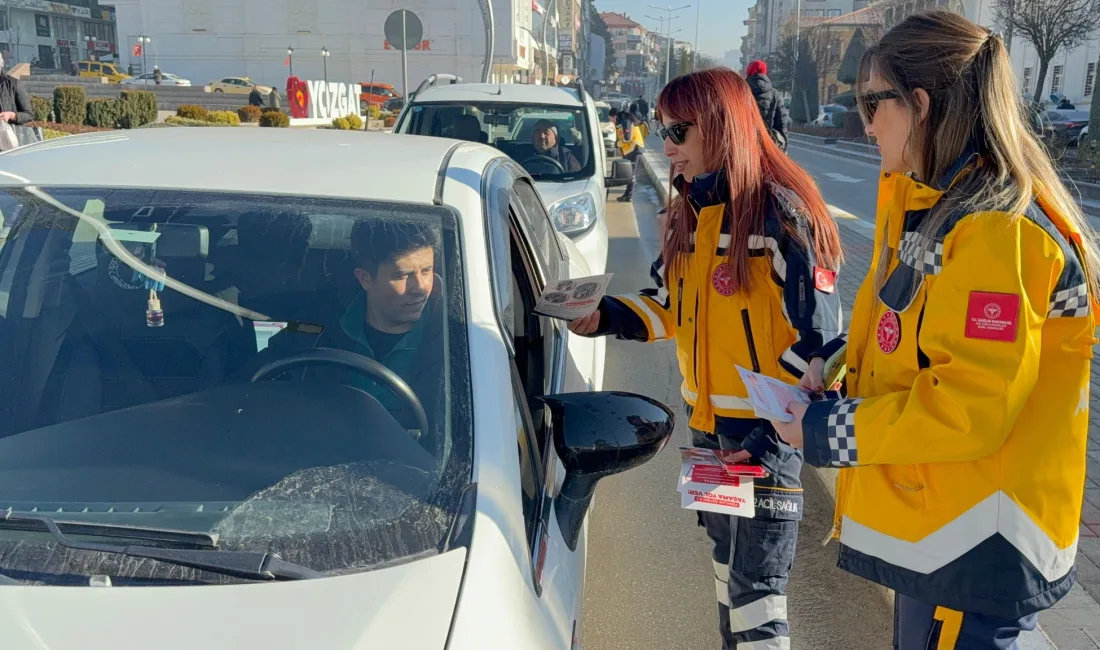 Sağlık Bakanlığı'nın başlattığı "Fermuar Sistemi ile Yaşama Yol Ver" kampanyası,