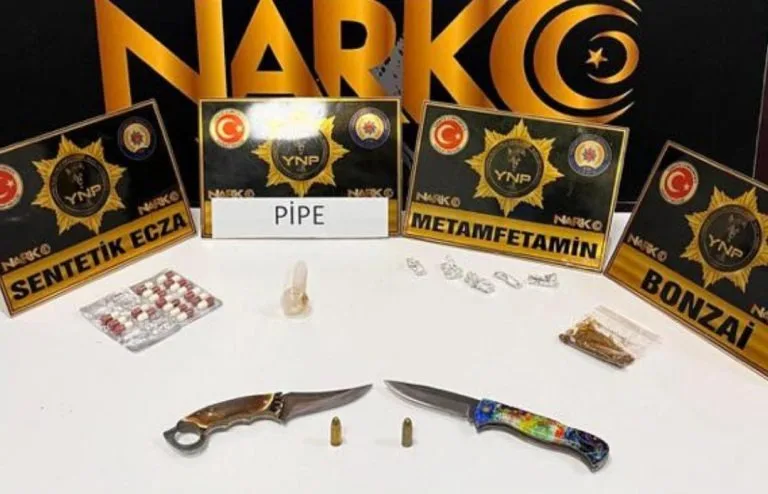 Yozgat İl Emniyet Müdürlüğü, uyuşturucu ve silah taşıyan şüpheliyi yakalayarak