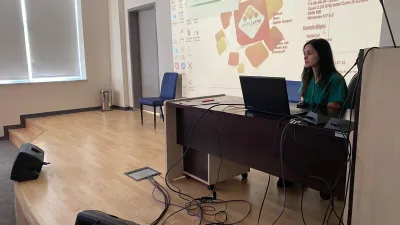 Kadın doğum uzmanı Op. Dr. Gökçe Aykanat ve Ebe Nermin