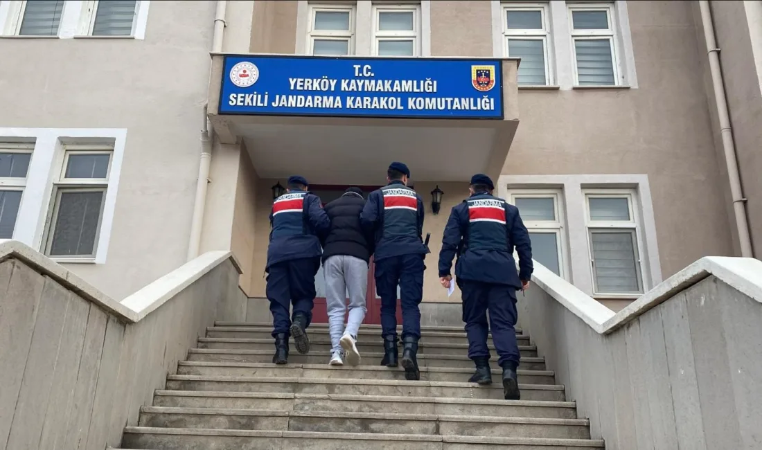 Yozgat İl Jandarma Komutanlığı ekiplerinin gerçekleştirdiği başarılı operasyonda, hakkında "Bilişim