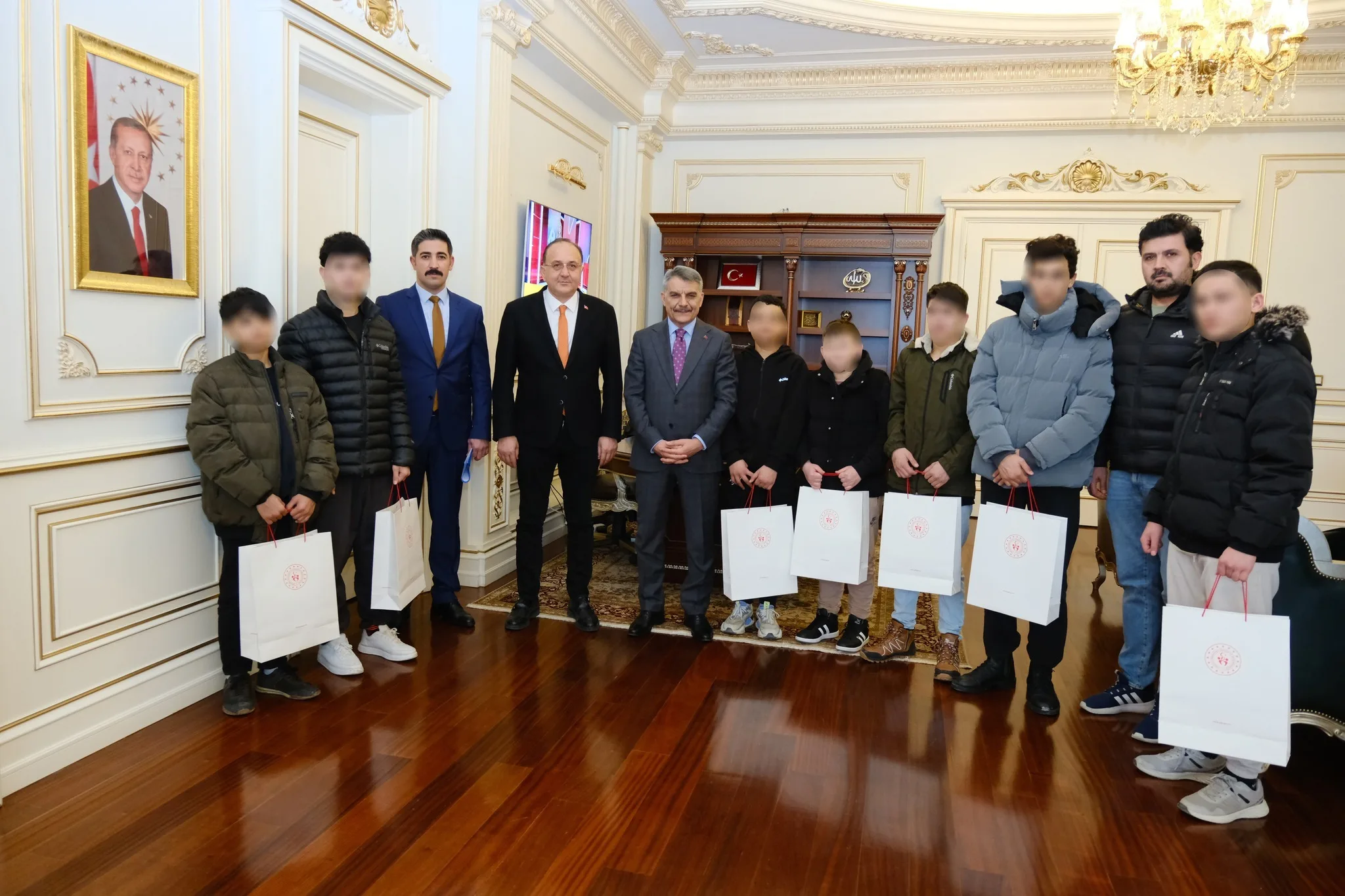 Yozgat Valisi Mehmet Ali Özkan’ın teşvikleriyle Bozok Çocuk Evleri Sitesi’nde