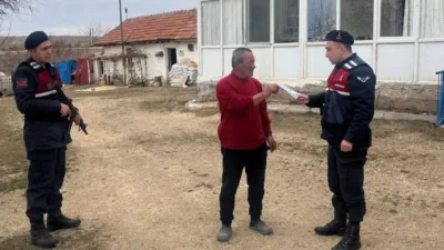 Yozgat İl Jandarma Komutanlığı, Çandır ilçesinde gerçekleştirdiği bilgilendirme faaliyetiyle vatandaşları