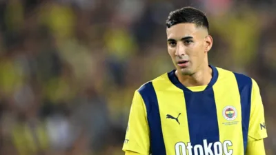 Fenerbahçe, Mert Müldür’ün omuz sakatlığı nedeniyle 2-3 hafta sahalardan uzak