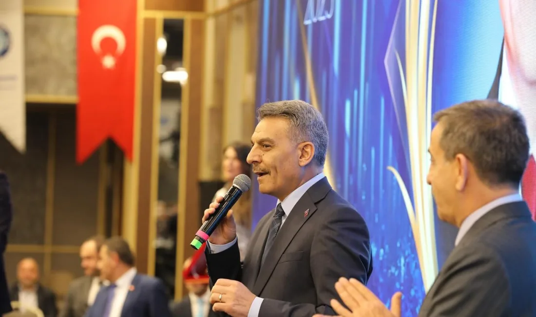 Türkiye Kamu-Sen tarafından düzenlenen Emek ve Başarı Ödülleri töreninde, Yozgat