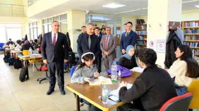 Yozgat Valisi Mehmet Ali Özkan, Yozgat İl Kütüphanesi'ni ziyaret ederek